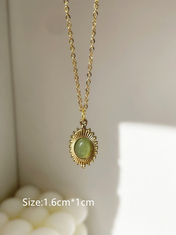 Pendant Green Stone Gold Necklace