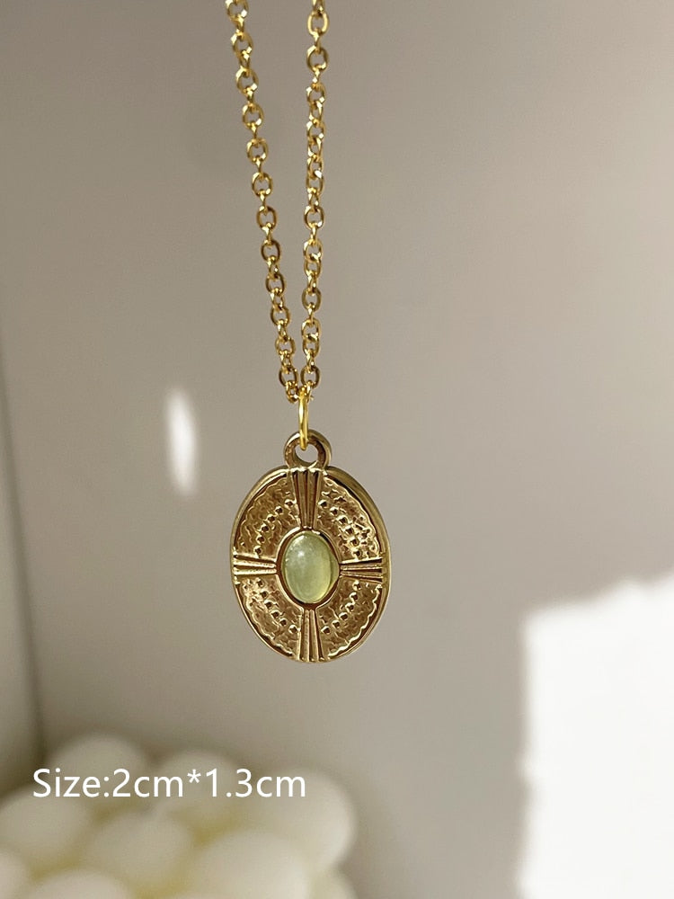 Pendant Green Stone Gold Necklace