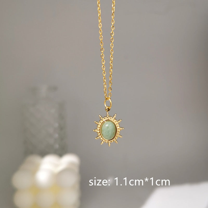 Pendant Green Stone Gold Necklace