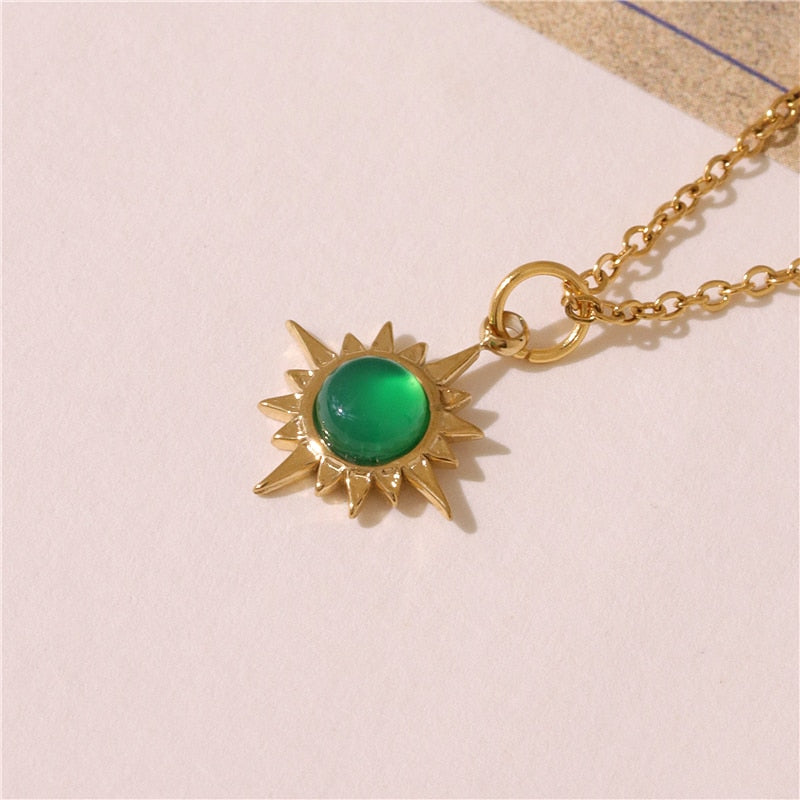 Pendant Green Stone Gold Necklace