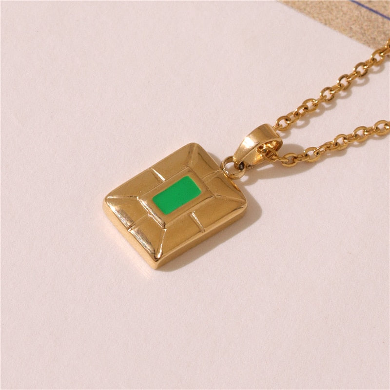 Pendant Green Stone Gold Necklace