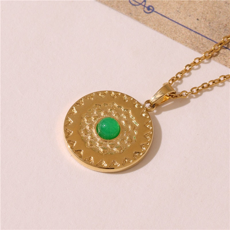 Pendant Green Stone Gold Necklace