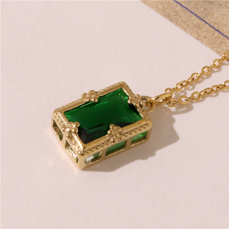 Pendant Green Stone Gold Necklace