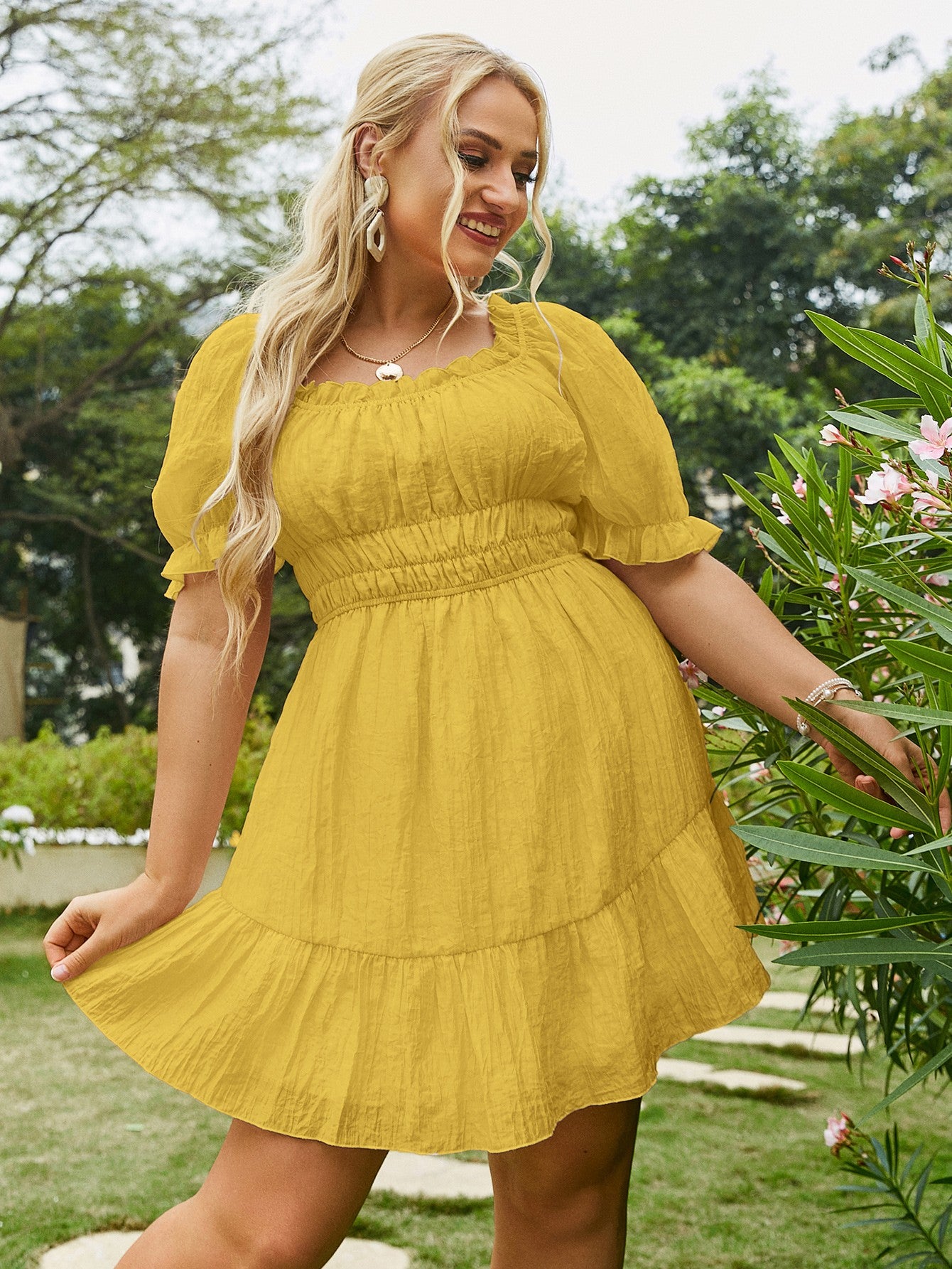 Plus Size Flounce Sleeve Ruffle Hem Mini Dress